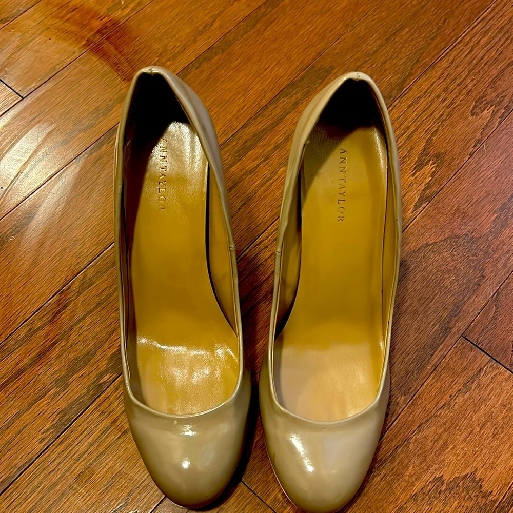 Ann Taylor nude